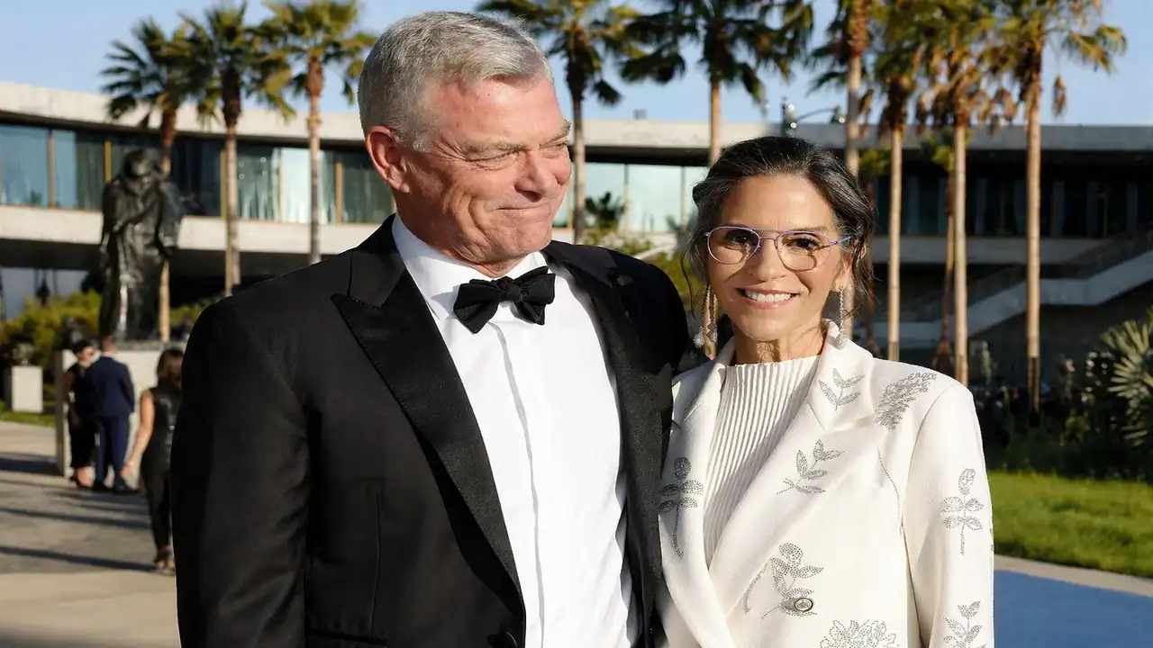 Jami Gertz rare public appearance at LACMA gala
